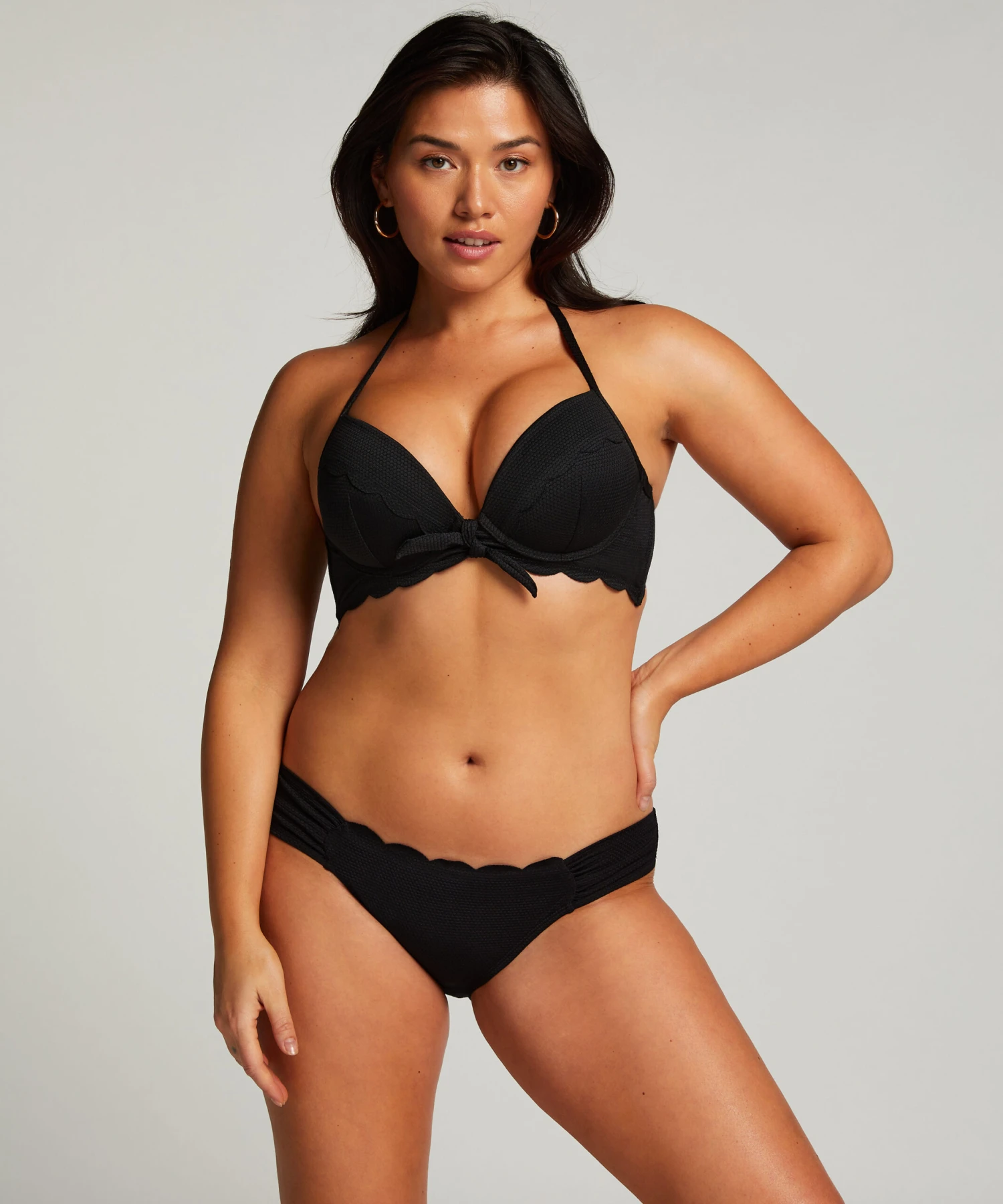 Bikini-Slip Scallop 3 Bikini-Slip Scallop