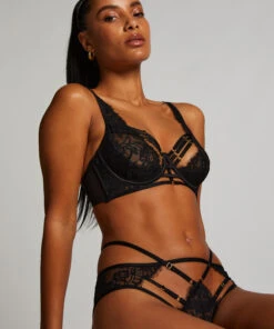 Brazilian Mit Offenem Schritt Iggy