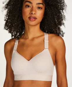 Mode-Dessous-Geschäft -Mode-Dessous-Geschäft 201506 2