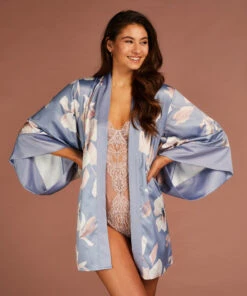 Kimono Isla -Mode-Dessous-Geschäft 201820 3